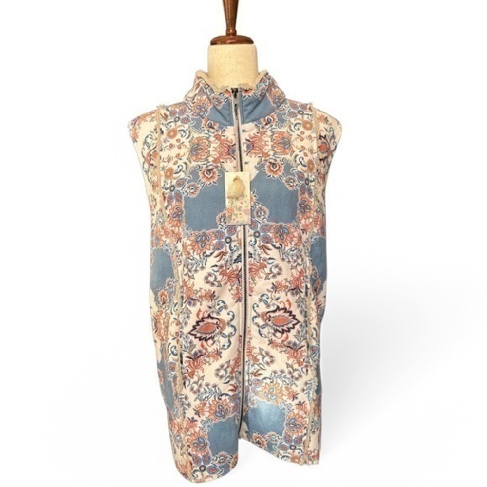 Johnny Was NWT Faux Sherpa Lined Zip Vest Blue Cream Floral M